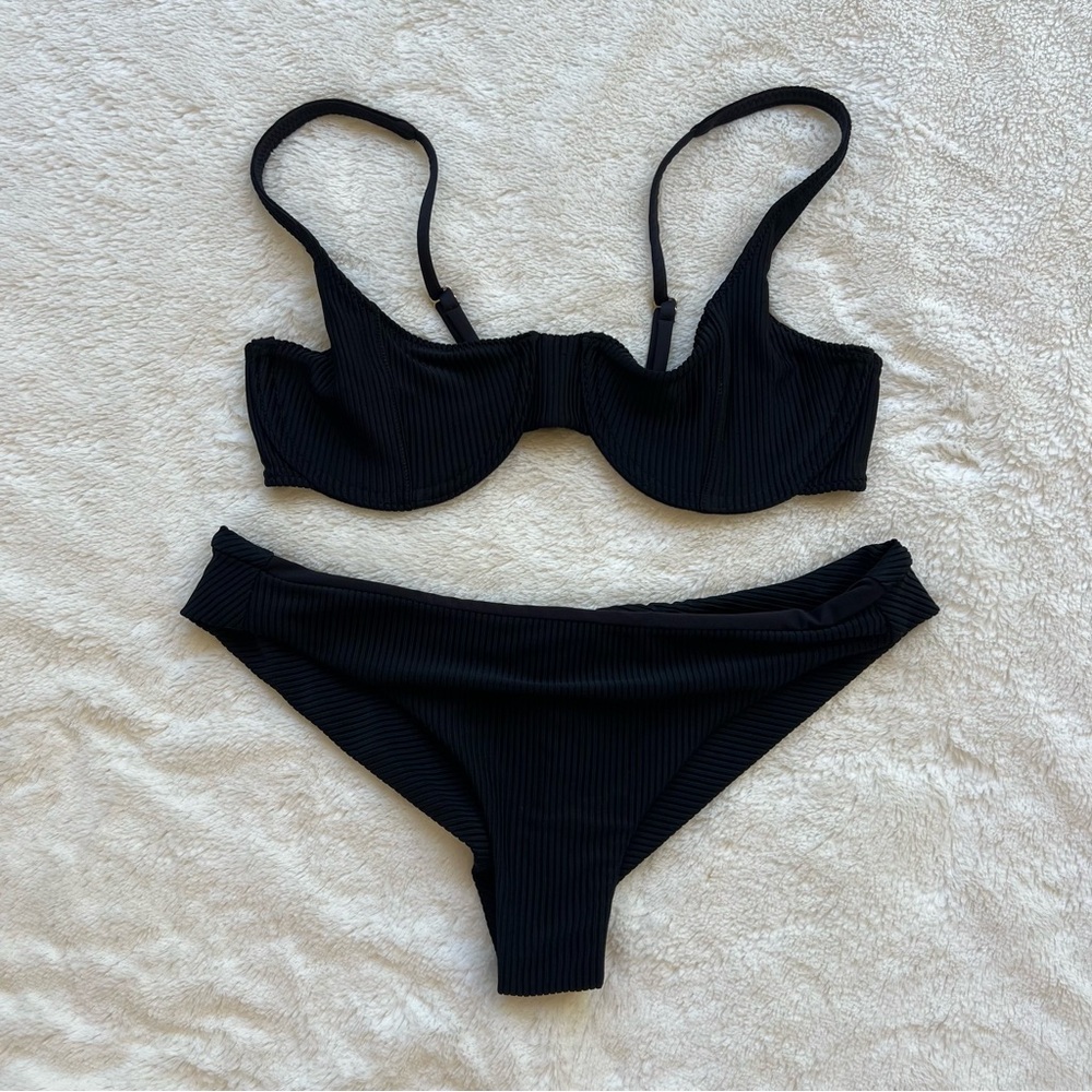 Frankie’s Bikinis - black swimsuit - XS